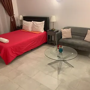 Apartamento Lovely Studio Saint Jean Cachan, 20 Minutes From Luxembourg Gardens On Rer B And 350 M From Bagneux Rer B Francia